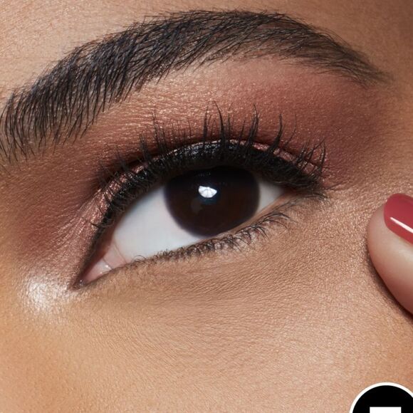 Mac Cosmetics Frost Eyeshadow - Picture 6 of 9